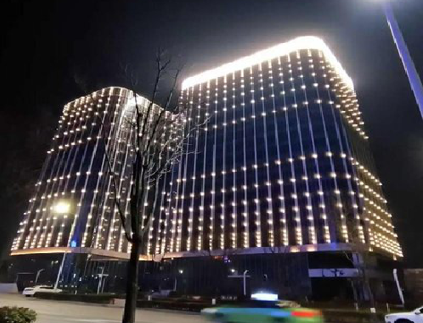 黄龙亮化工程安装注意事项。