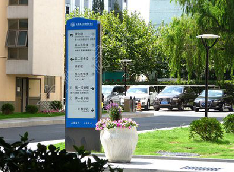 黄龙传统的学校标识系统有什么问题？